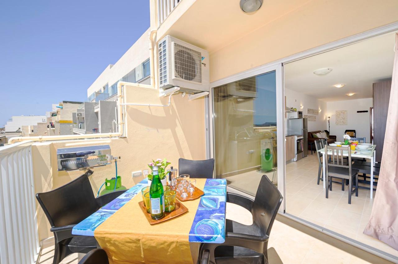 Summer Breeze Apartment With Panoramic Terrace - By Getawaysmalta Mellieħa Exterior foto